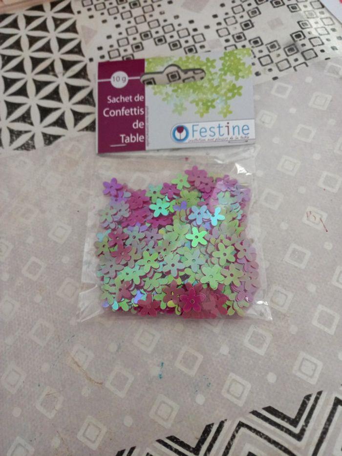 Confettis de table