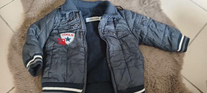 Lot veste gilet 12 mois - photo numéro 2