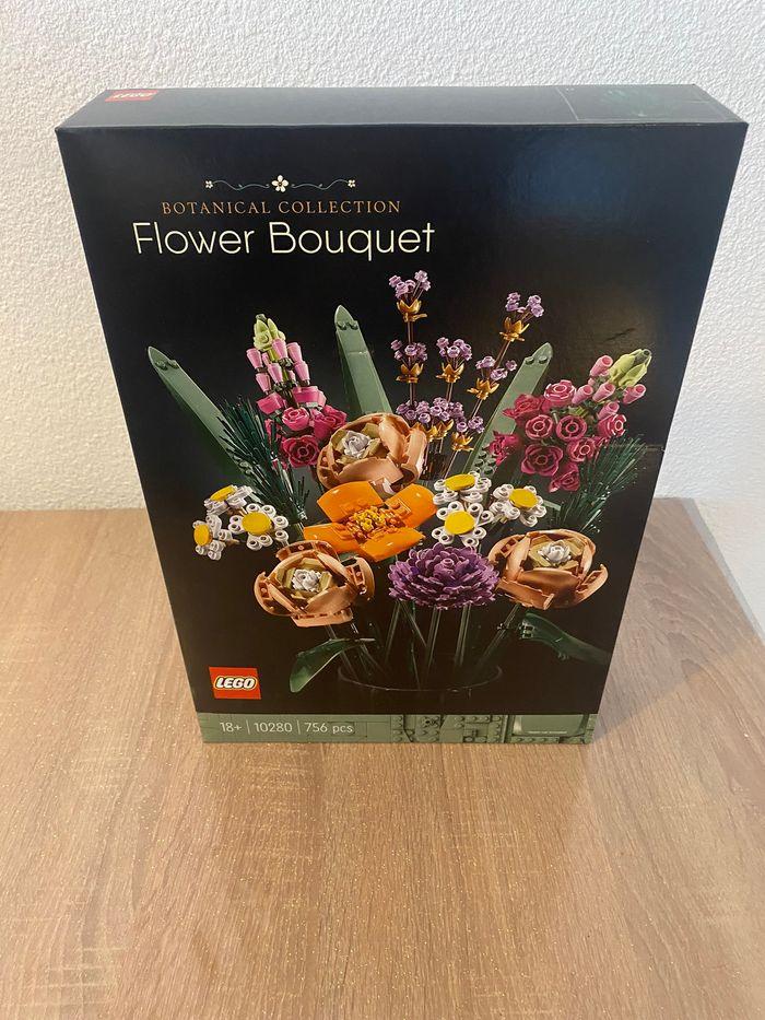 Bouquet de fleurs - LEGO 10280 - photo numéro 2