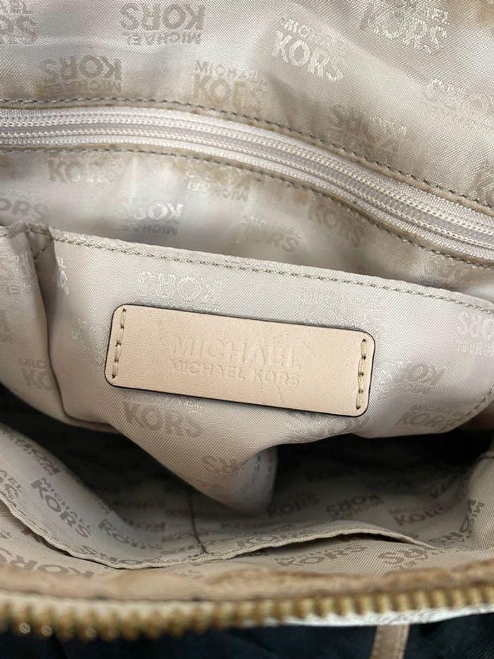 Sac à main de luxe Michael Kors blanc avec motif magnifique - photo numéro 6