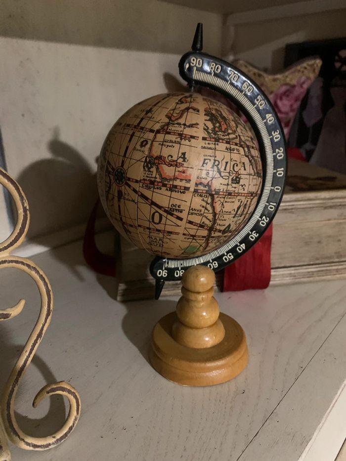 Jouet en bois vintage mappemonde - photo numéro 1