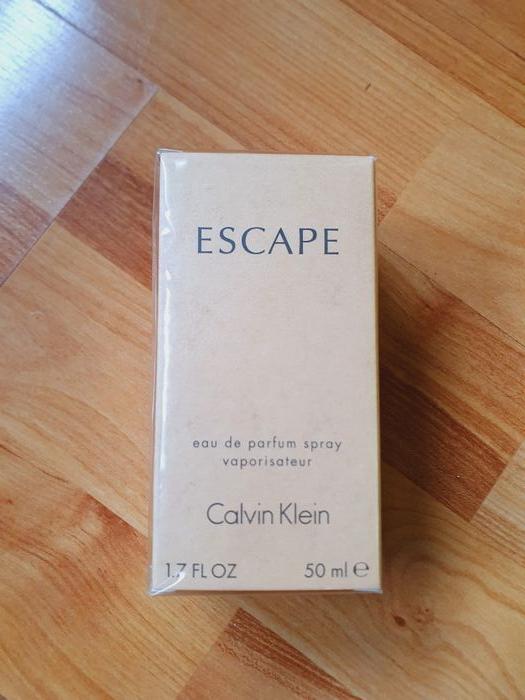 Eau de Parfum "Calvin Klein Escape"  50 ml neuf sous blister. - photo numéro 1