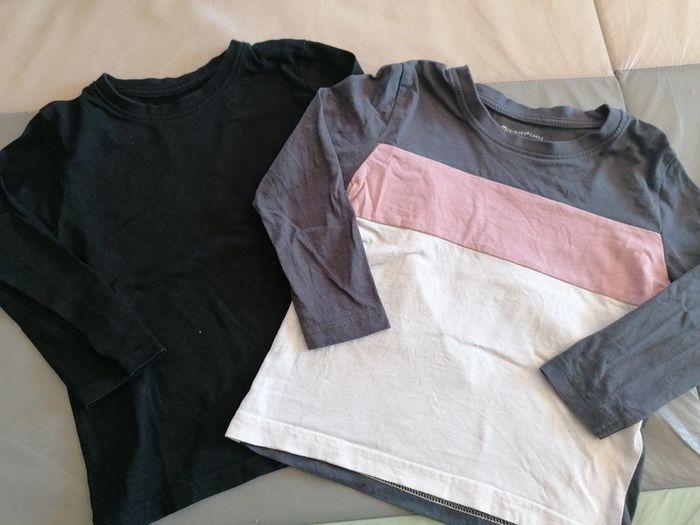 Lot de 2 tee shirts primark 2-3 ans - photo numéro 1