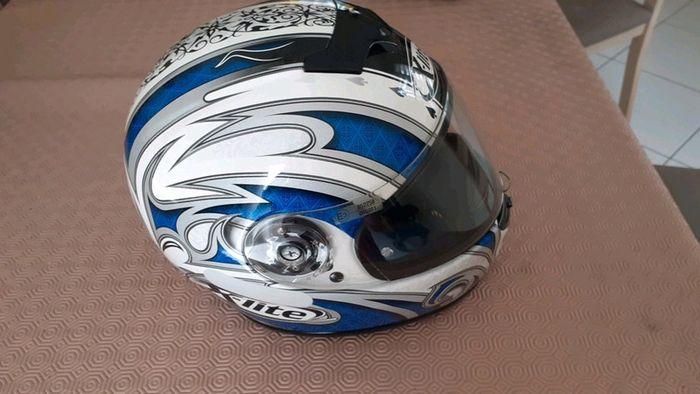 Casque de moto neuf - photo numéro 1