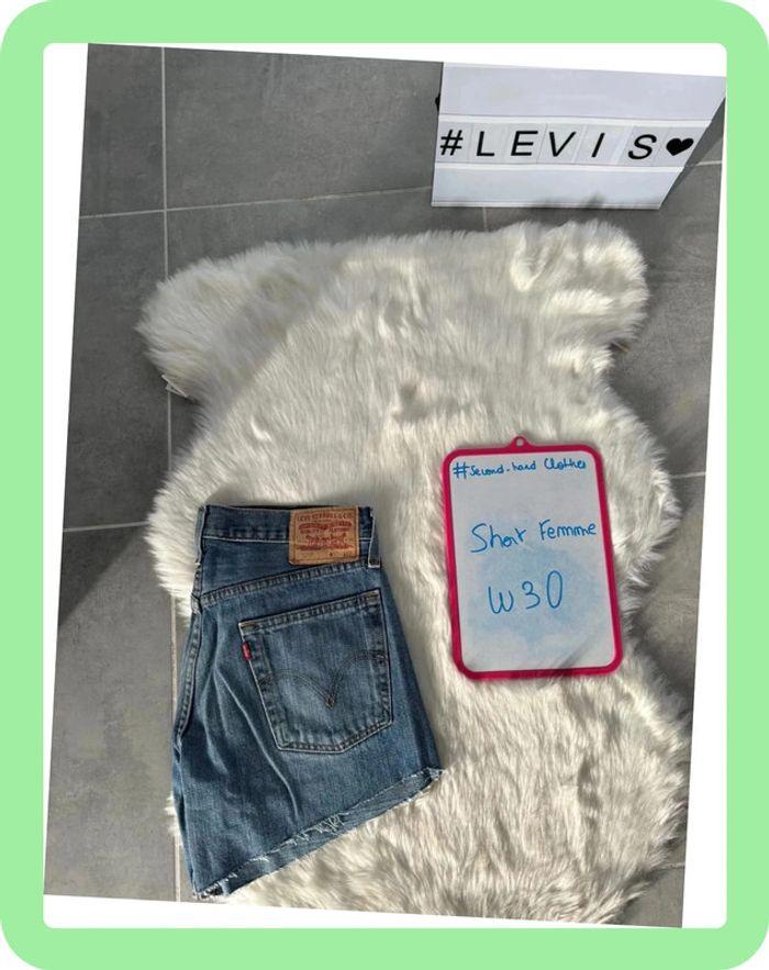 Short Levi’s W30 - photo numéro 1