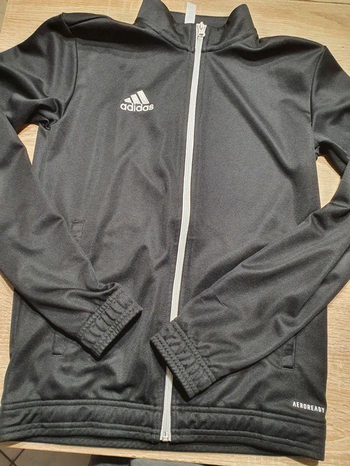 Veste addidas taille xs