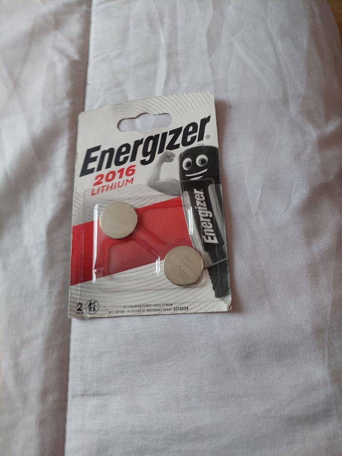 Piles  2016 energizer neufs - photo numéro 1