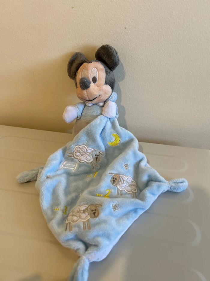 Doudou Disney baby - photo numéro 2