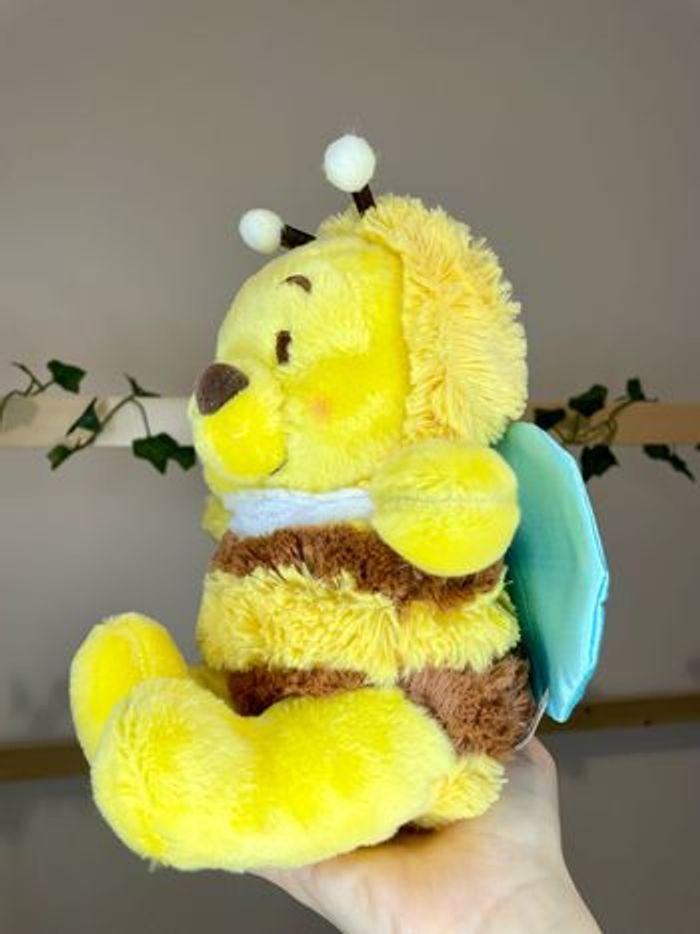 Peluche Disney Winnie l’ourson déguisé en abeille - photo numéro 5