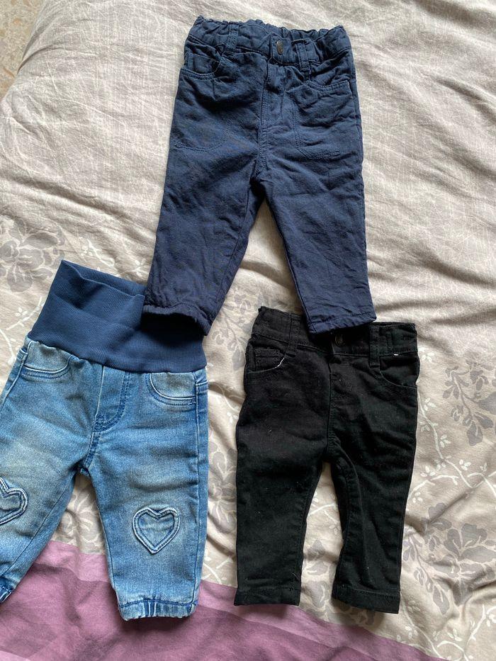 Pantalon taille 6 mois en très bon état - photo numéro 1