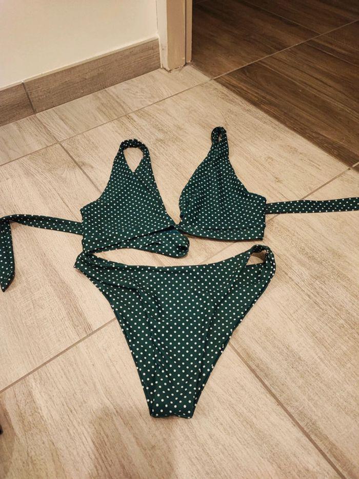 Maillot de bain vert 2 pièces