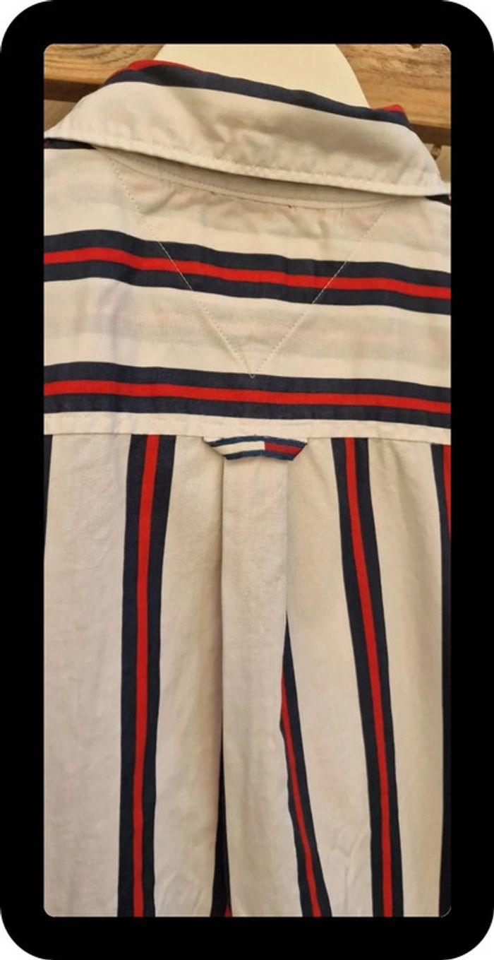 Chemise Tommy Hilfiger à Manches Courtes, Taille S, Rayée Marine et Rouge, Excellent État - photo numéro 6