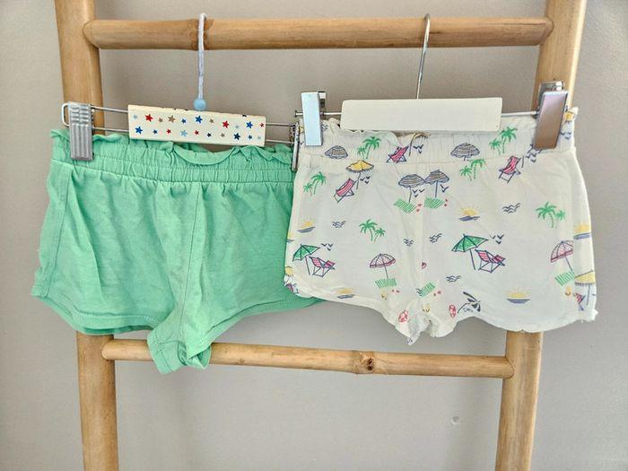 Lot de 2 shorts en coton bio Kiabi 4 ans - photo numéro 1