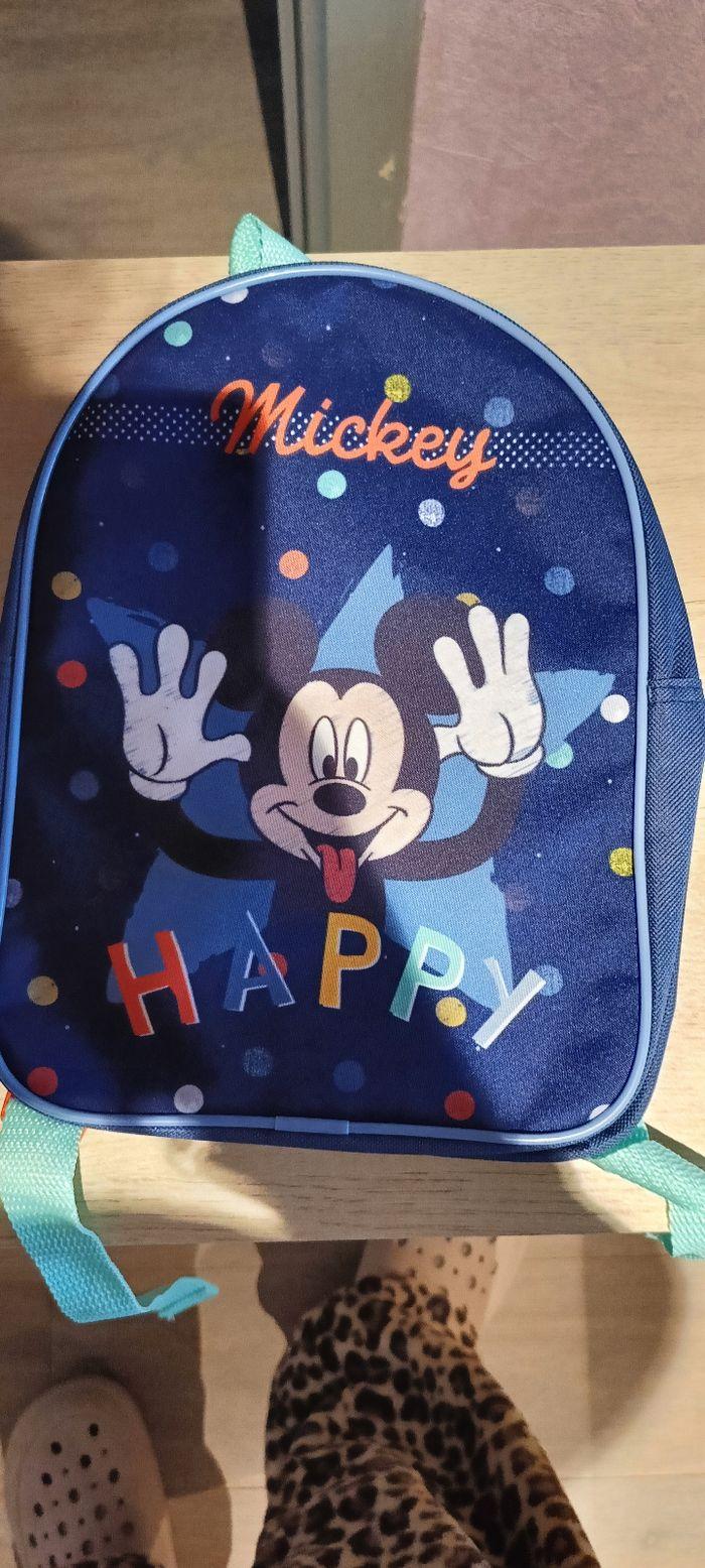 Sac a dos Mickey - photo numéro 1