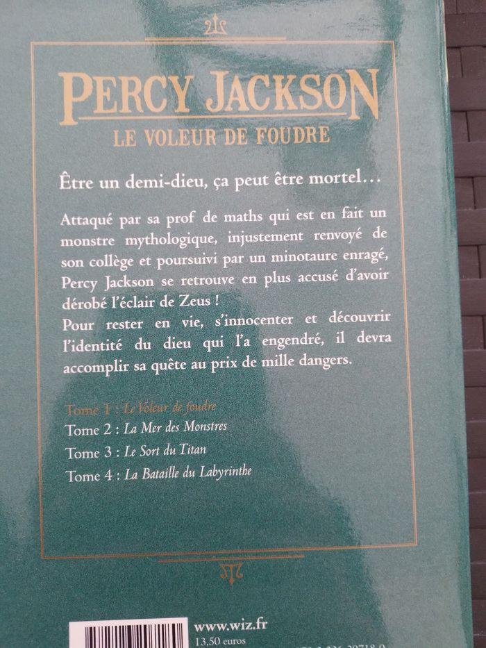 Livre percy jackson le voleur de foudre - photo numéro 3