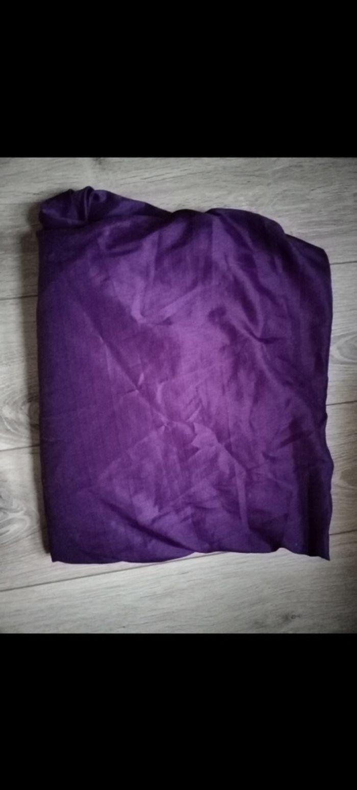 Drap housse violet 90x190 cm très bon état - photo numéro 1