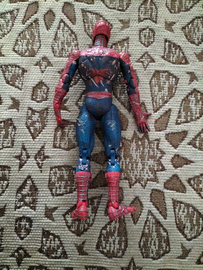 Figurine Spider-Man battle ravaged toybiz - photo numéro 2