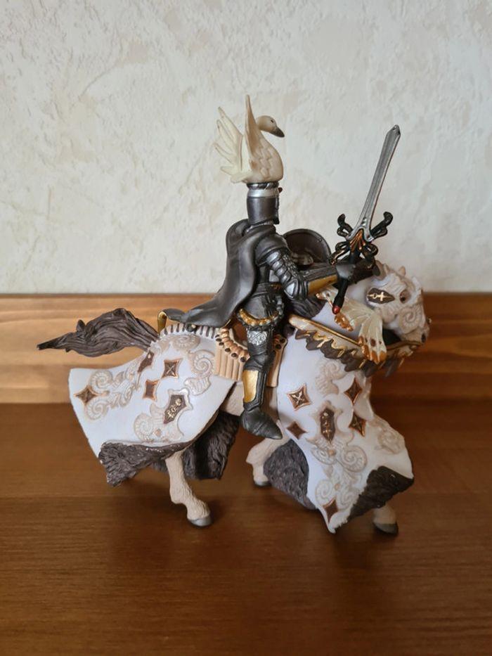 Figurine chevalier cimier et cheval - photo numéro 2