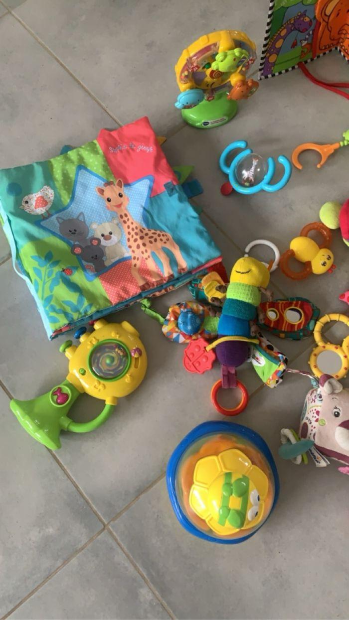 Gros lot de jouets bébé - photo numéro 3