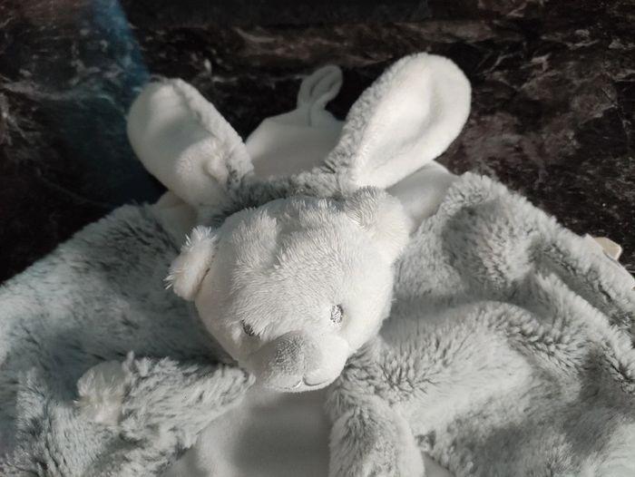 Doudou mouchoir ours avec oreilles de lapin - photo numéro 2