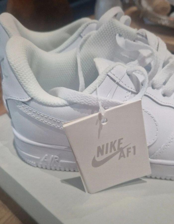 Nike air force taille 38/40 - photo numéro 2