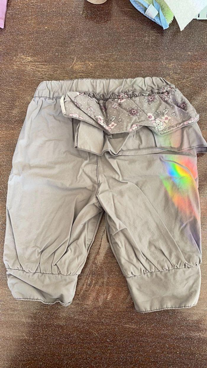 Pantalon tape à l’œil bébé fille 6 mois - Bon état - photo numéro 2