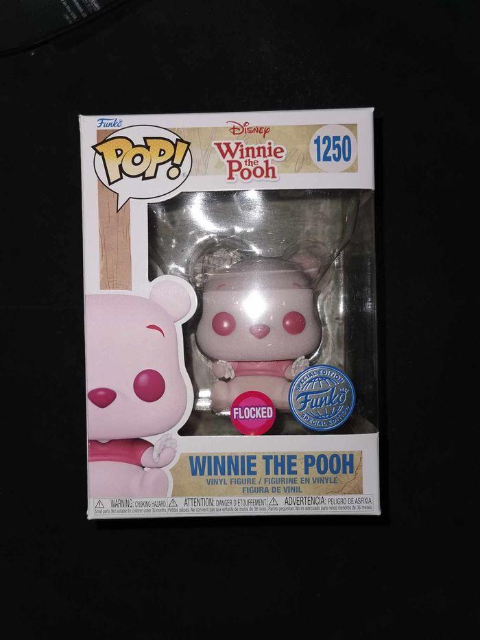 Figurine Funko Pop / Winnie The Pooh N°1250 / Disney / Flocked Funko Spécial édition - photo numéro 1