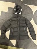 Doudoune Moncler S neuve