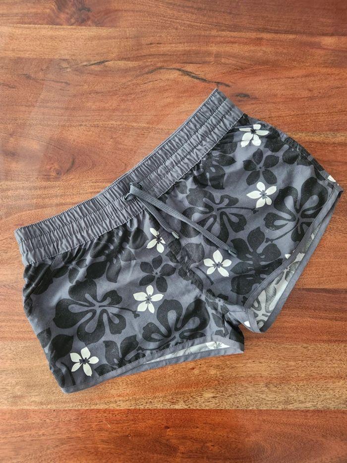 Short de bain Gris Fleurs Femme T.44 - photo numéro 1