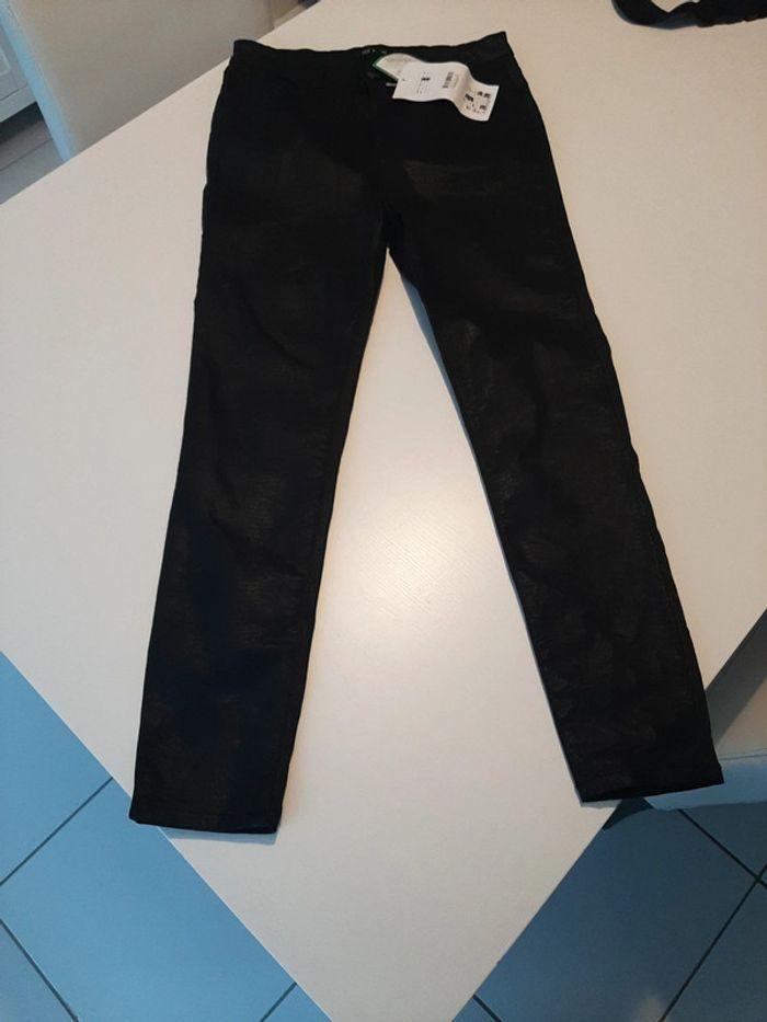 Pantalon skinny noir neuf 42 TEX - photo numéro 1