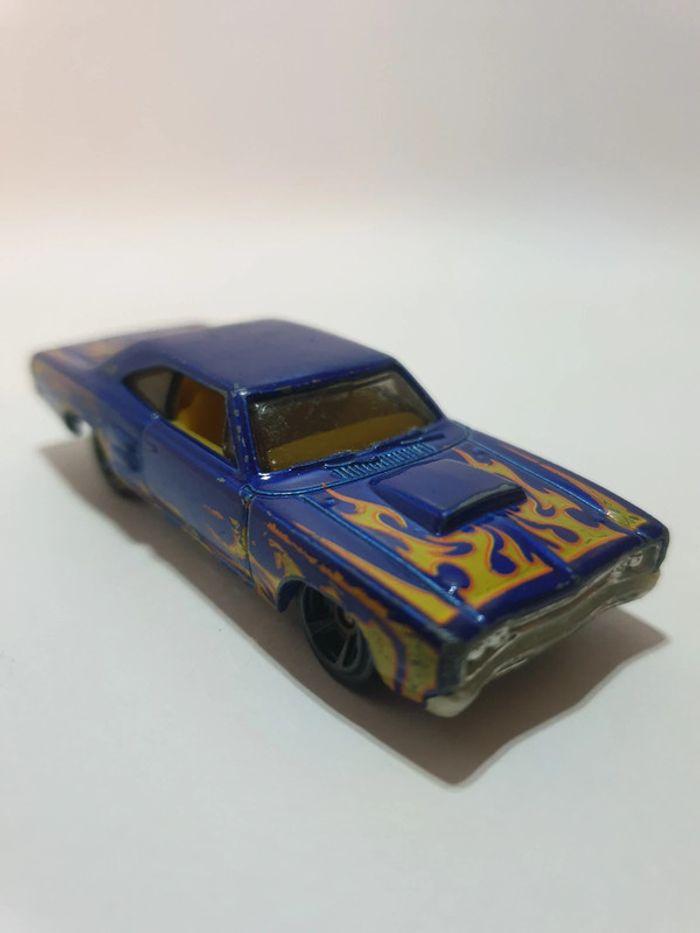 Hot Wheels 2013 HW Showroom Bleu '69 Dodge Coronet Superbee 212 - photo numéro 4