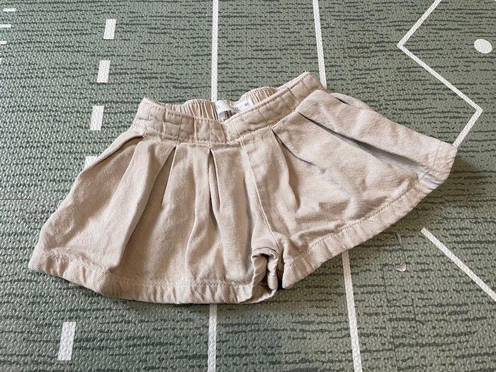 Short plissé Zara beige - photo numéro 1