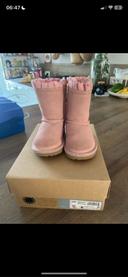 Ugg rose