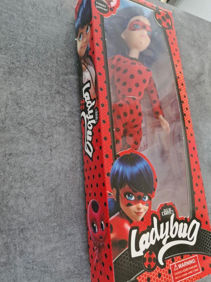 Poupée miraculous ladybug - photo numéro 2