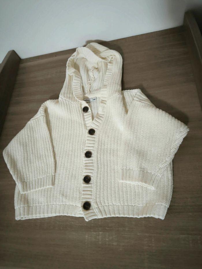 Gilet blanc gemo taille 18 mois - photo numéro 1