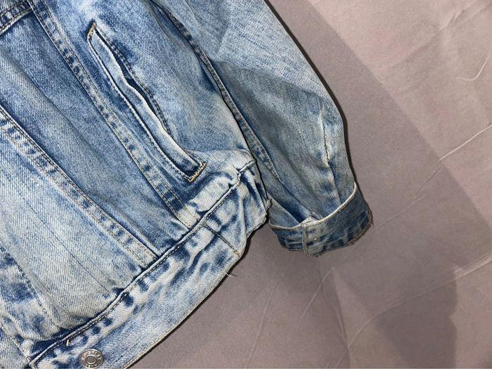 Veste en jeans un peu oversize - photo numéro 2