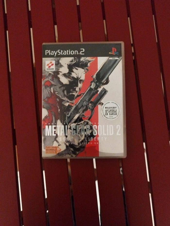 Metal Gear Solid 2 - PlayStation 2 - photo numéro 1