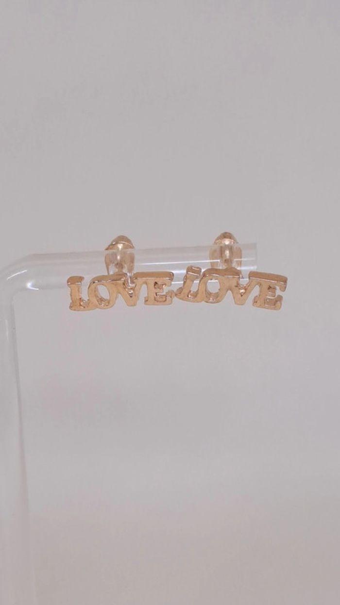 🦚Boucles d'oreilles "LOVE" - photo numéro 1