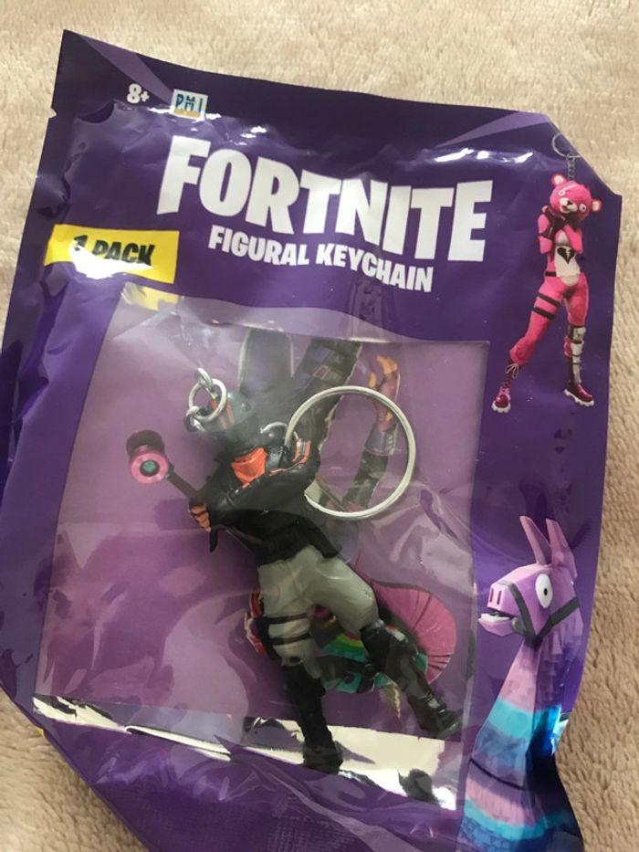 Figurine fornite le lot - photo numéro 10