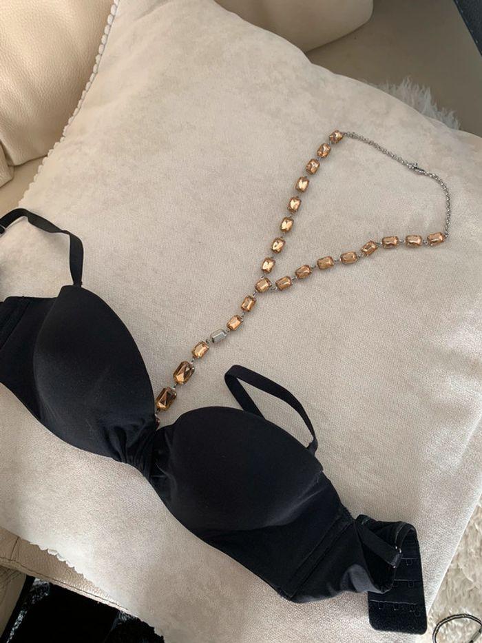 Soutien gorge noir push up et bijou - photo numéro 1