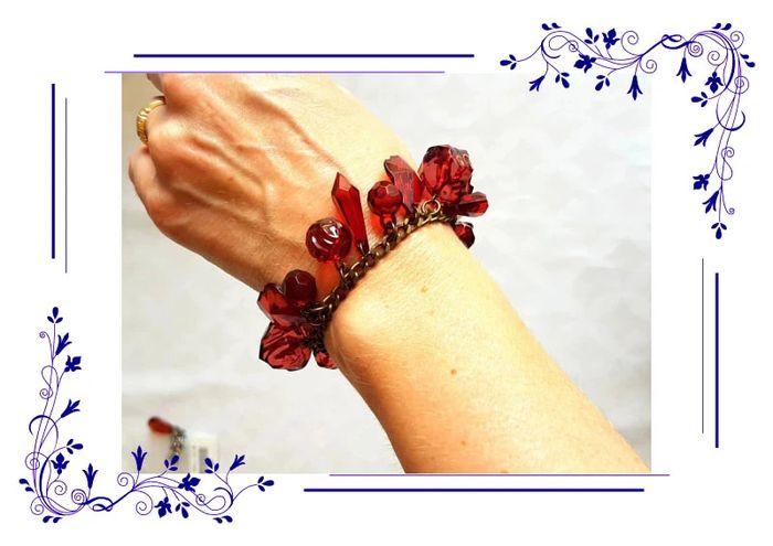 Bracelet de breloques rouge carmin - photo numéro 1