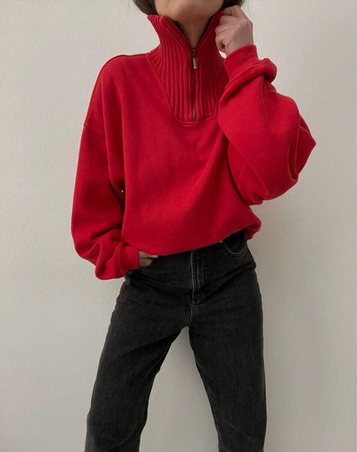 Oversized sweat rouge à col camionneur - photo numéro 4