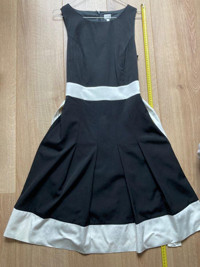 Robe noir ivoire 1.2.3 taille 38 - photo numéro 10