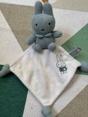 Petit doudou Miffy