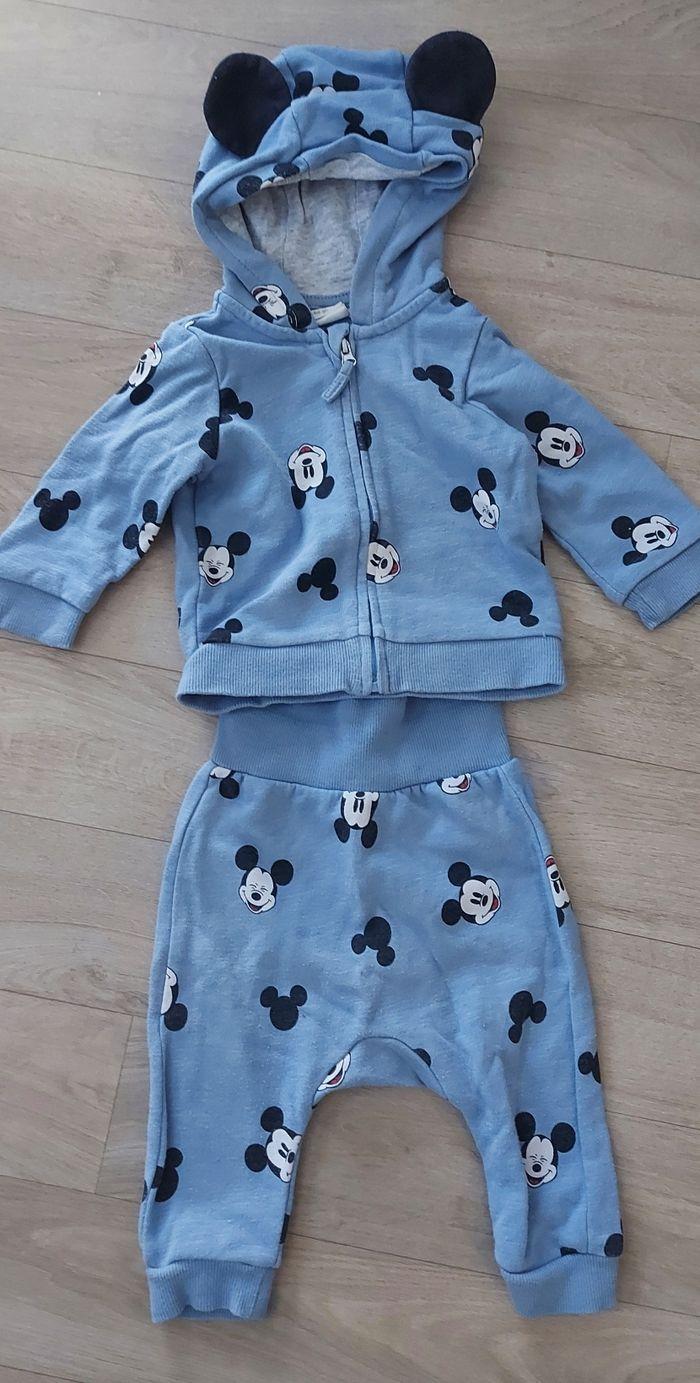 Ensemble jogging Mickey