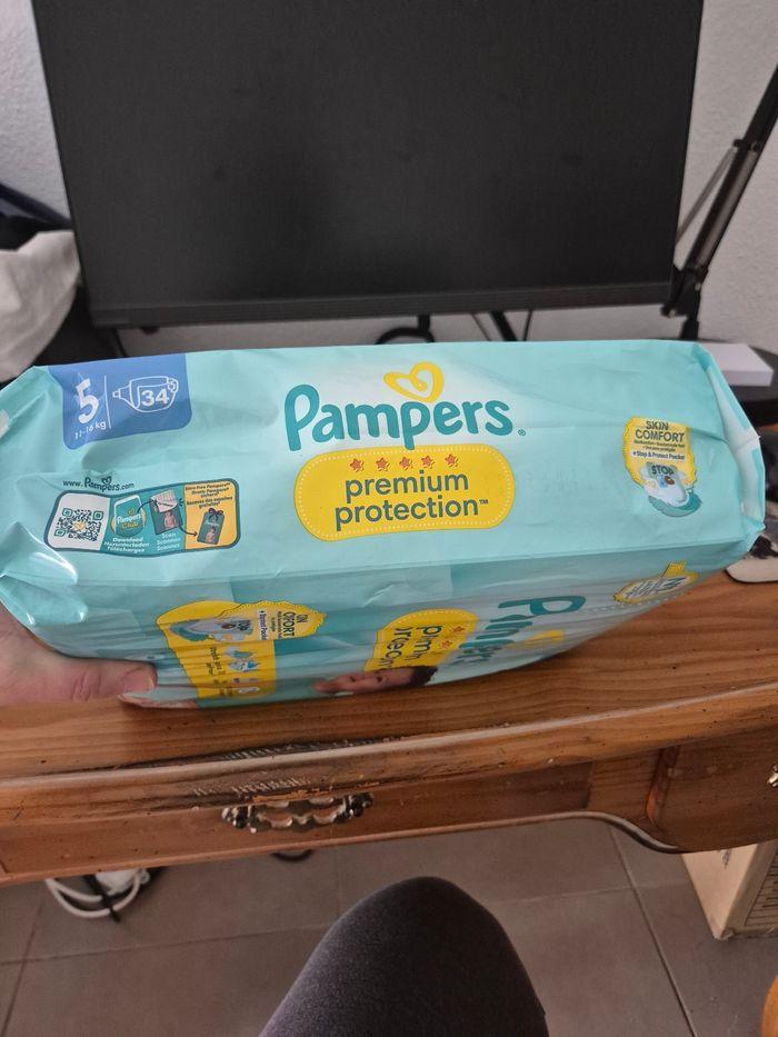 Couches pampers - photo numéro 2