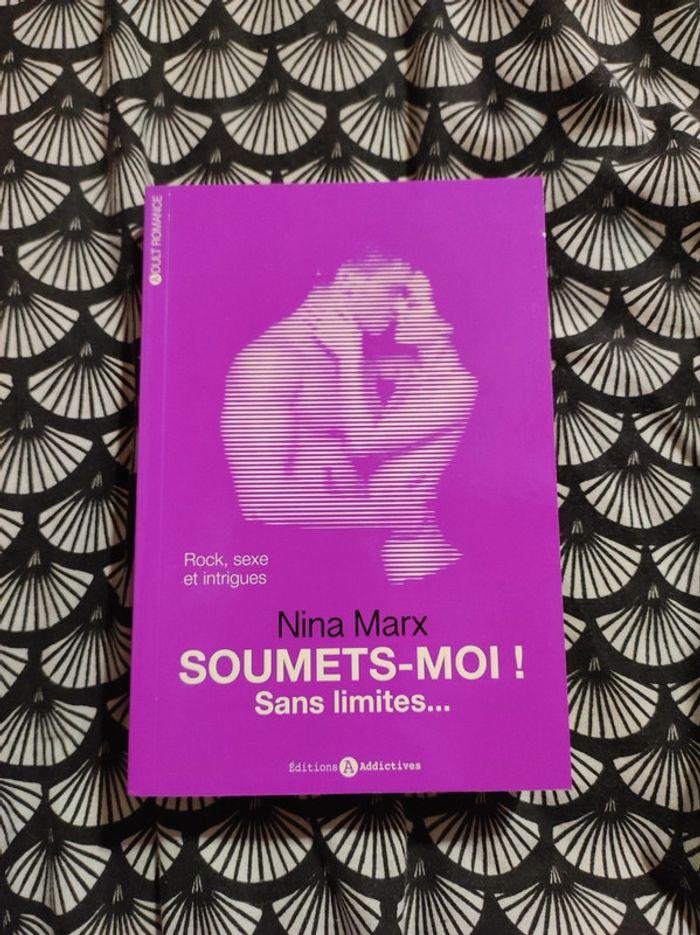 Livre soumets-moi - photo numéro 2