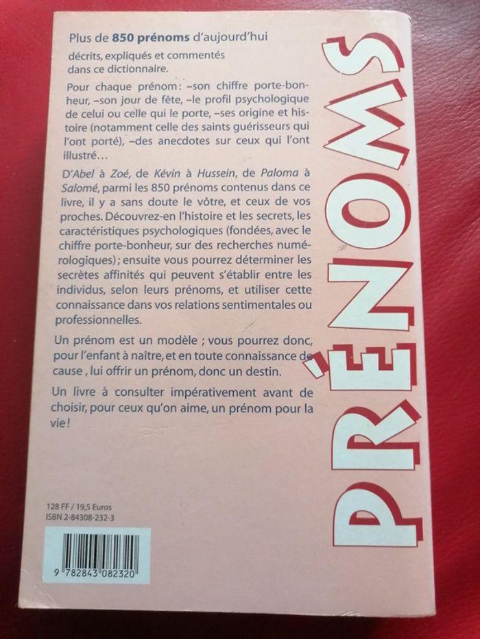 Livre dictionnaire des prénoms - photo numéro 2