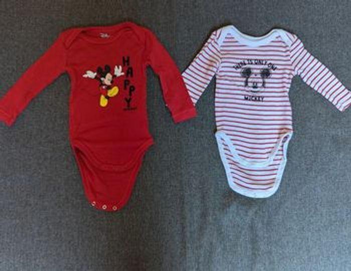 Lot 2 bodies Disney Mickey 3 mois - photo numéro 1