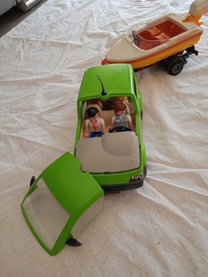 Playmobil voiture + remorque bateau famille - photo numéro 2